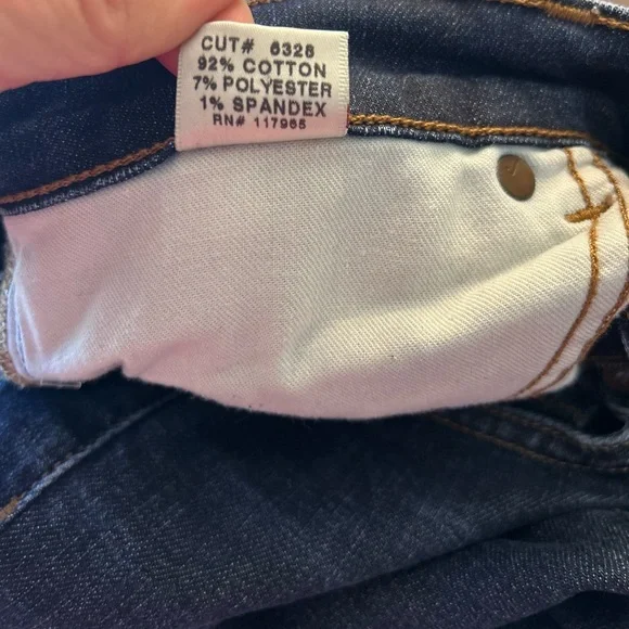 J Brand Mae Flare Jeans in Pure Size 25 - Picture 5 of 6